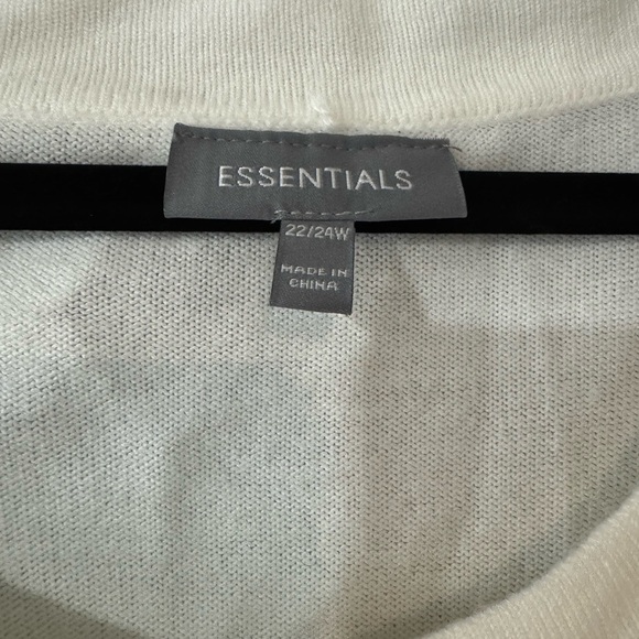 Essentials‎ Cream Knit Sweater - Picture 5 of 6